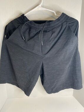 lululemon athletica Men's Heathered Dark Gray Drawstring Training Shorts